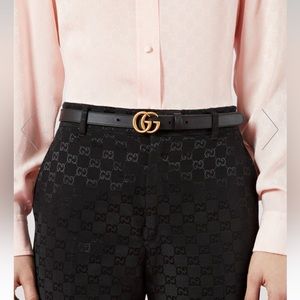 GUCCI LEATHER BELT WITH SMALL DOUBLE G BUCKLE